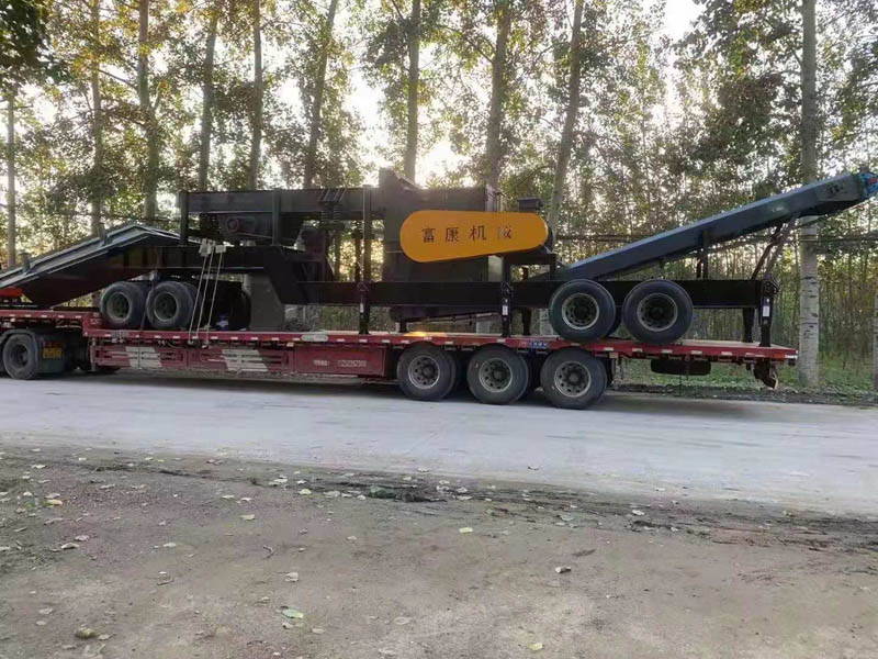 移動式煤炭破碎機發(fā)往內蒙古現場